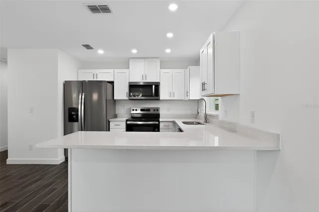 $2,299 | 4207 East Cayuga Street, Tampa, FL 33610