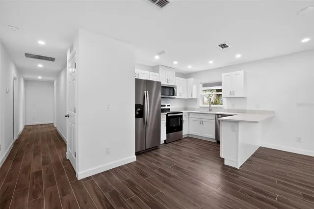 $2,299 | 4207 East Cayuga Street, Tampa, FL 33610