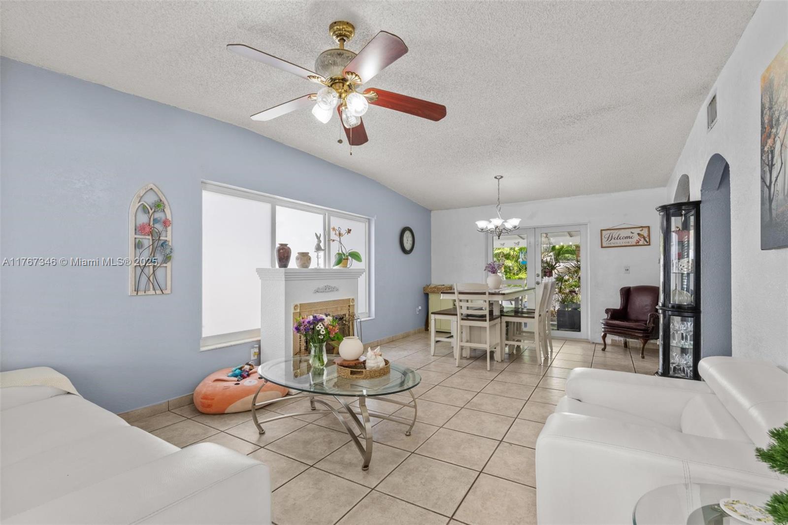 14435 Southwest 288th Street Homestead, FL 33033 - Photo 6 of 31 Gallery Image 6