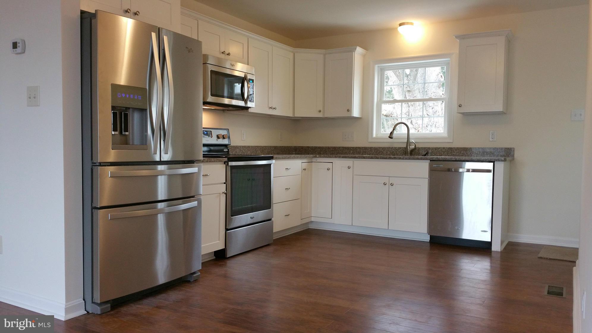 337 Wakefield Road Hagerstown, MD 21740 - Photo 4 of 23 Kitchen