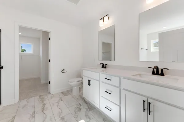 $637,565 | 2423 Tyrone Drive, Shakopee, MN 55379