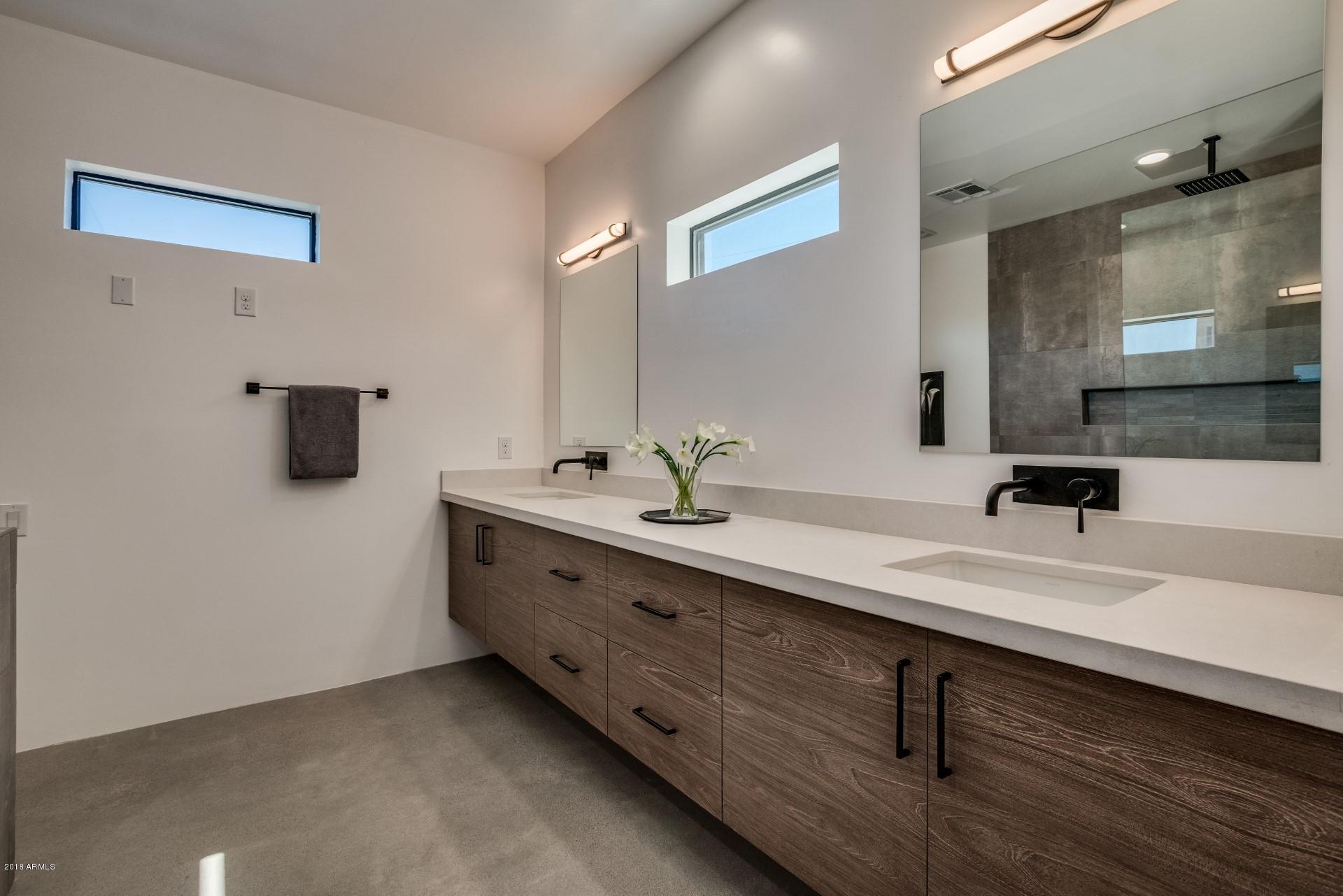 3300 North Randolph Road Phoenix, AZ 85014 - Photo 13 of 19 Randolph (18)