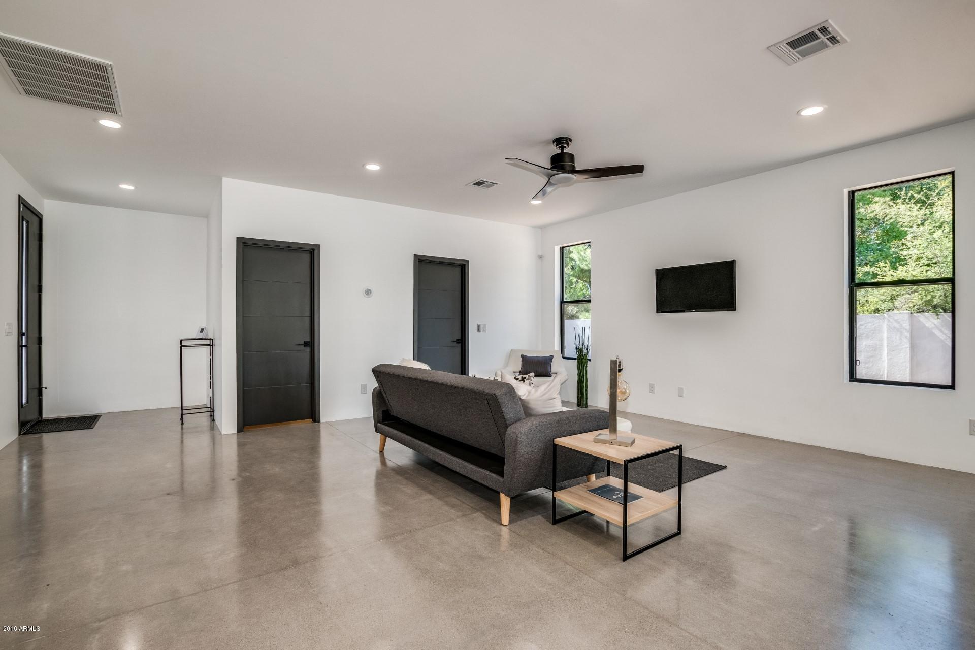 3300 North Randolph Road Phoenix, AZ 85014 - Photo 6 of 19 Randolph (5)