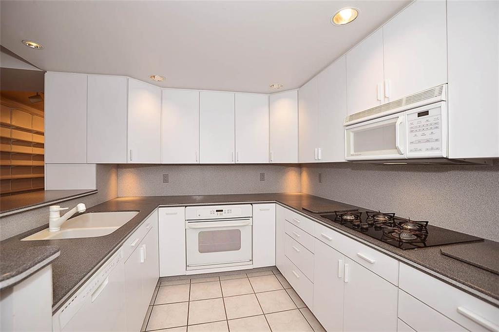5518 Howe Street Pittsburgh, PA 15232 - Photo 4 of 19 Kitchen 2nd Floor