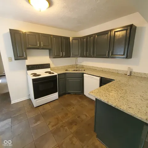 $2,500 | 4721 Rookwood Avenue, Indianapolis, IN 46208