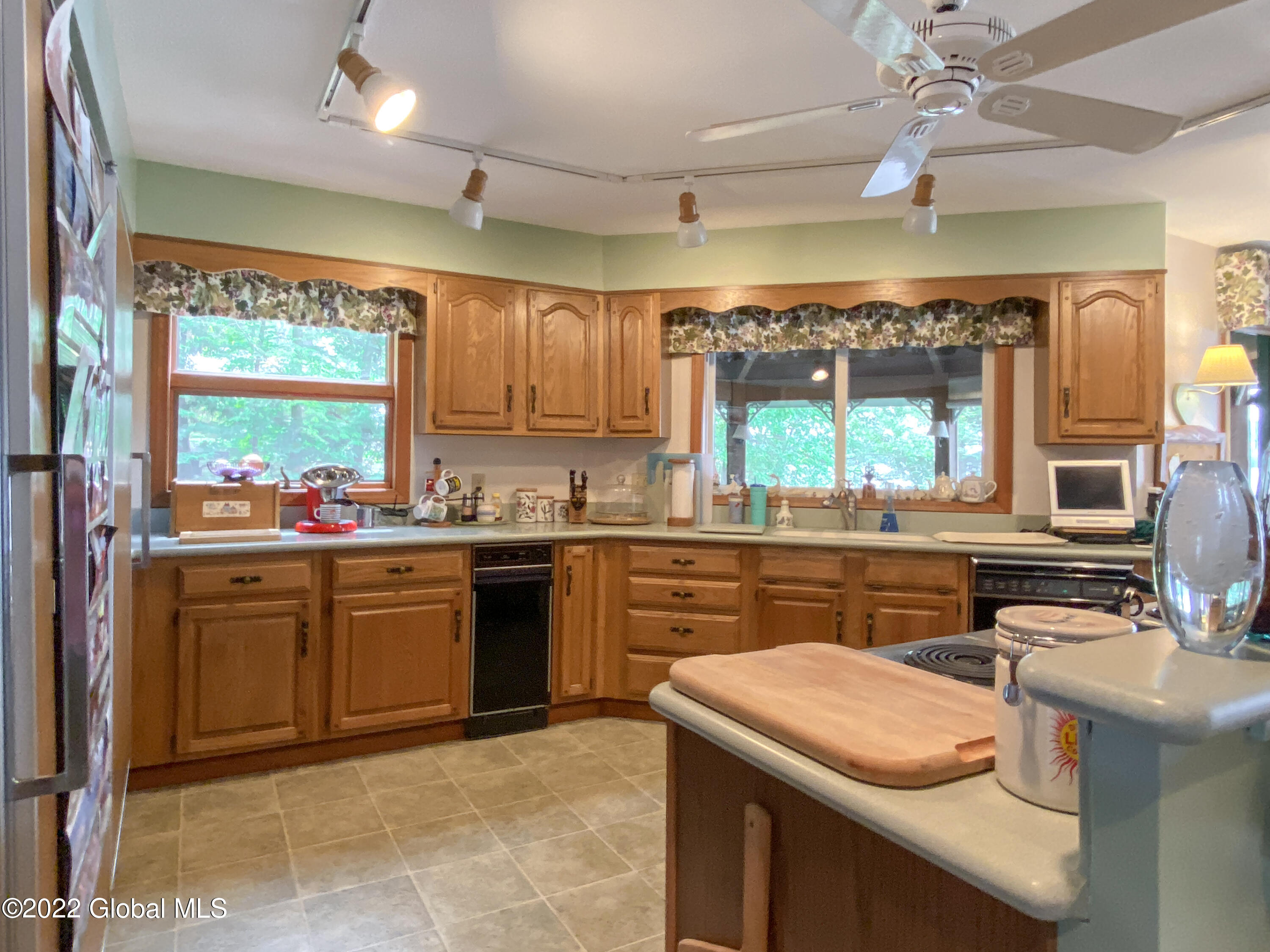 3145 Oakley Way Kattskill Bay, NY 12844 - Photo 12 of 102 IMG_2926
