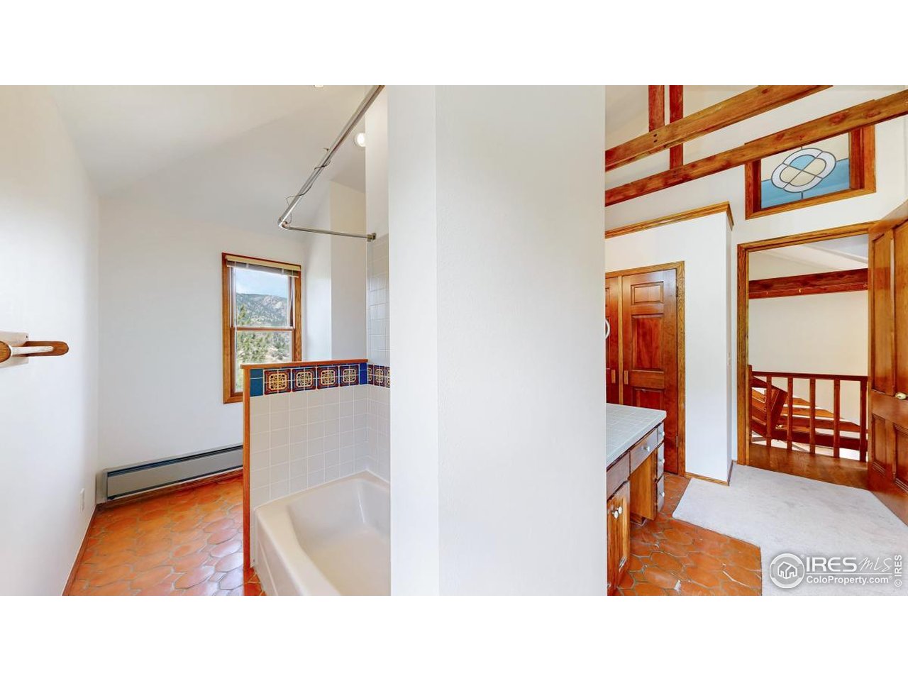 253 Apache Road Lyons, CO 80540 - Photo 18 of 32 Primary