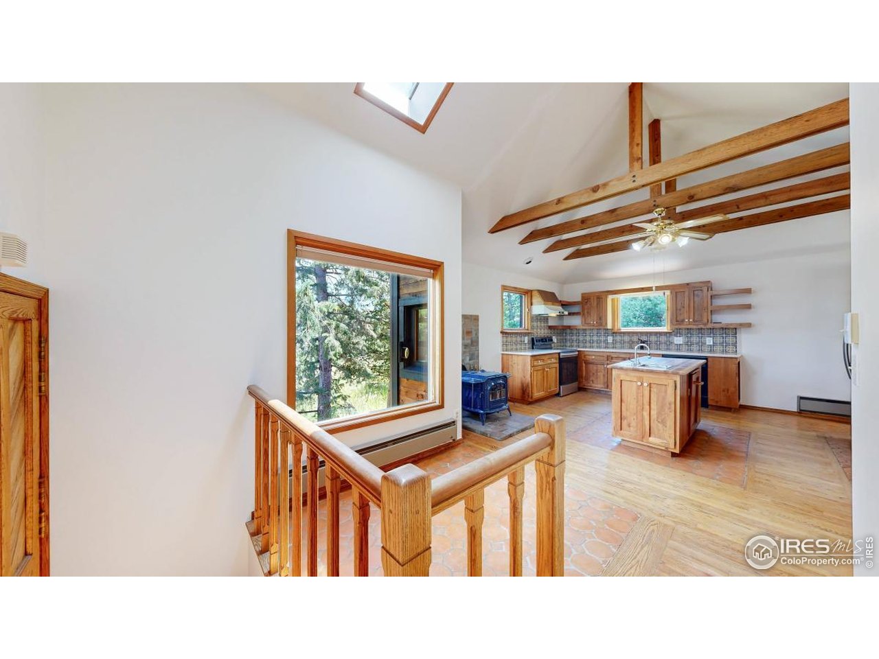 253 Apache Road Lyons, CO 80540 - Photo 4 of 32 Kitchen