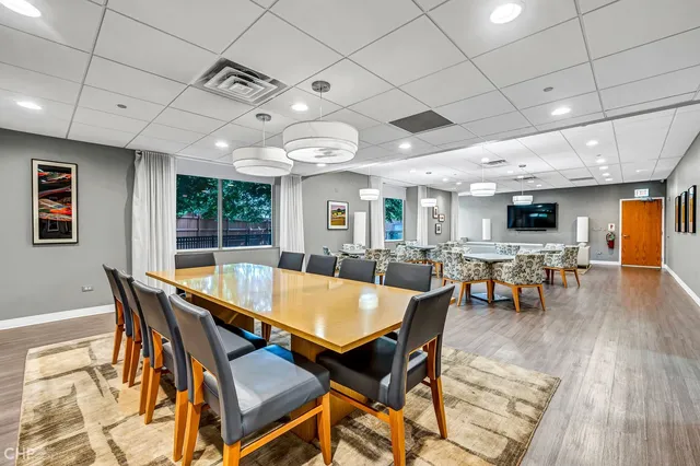 $3,100 | 1717 South Prairie Avenue, Unit 1403, Chicago, IL 60616