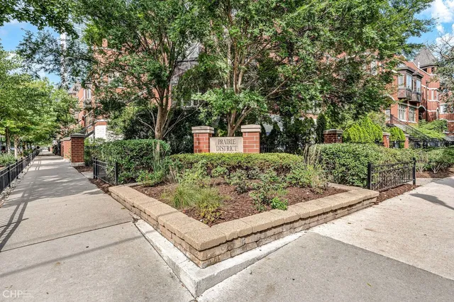 $3,100 | 1717 South Prairie Avenue, Unit 1403, Chicago, IL 60616