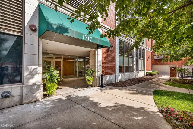$3,100 | 1717 South Prairie Avenue, Unit 1403, Chicago, IL 60616