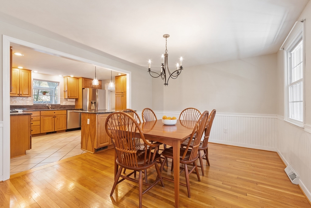 7 Long Meadow Road Westford, MA 01886 - Photo 11 of 42 Gallery Image 11
