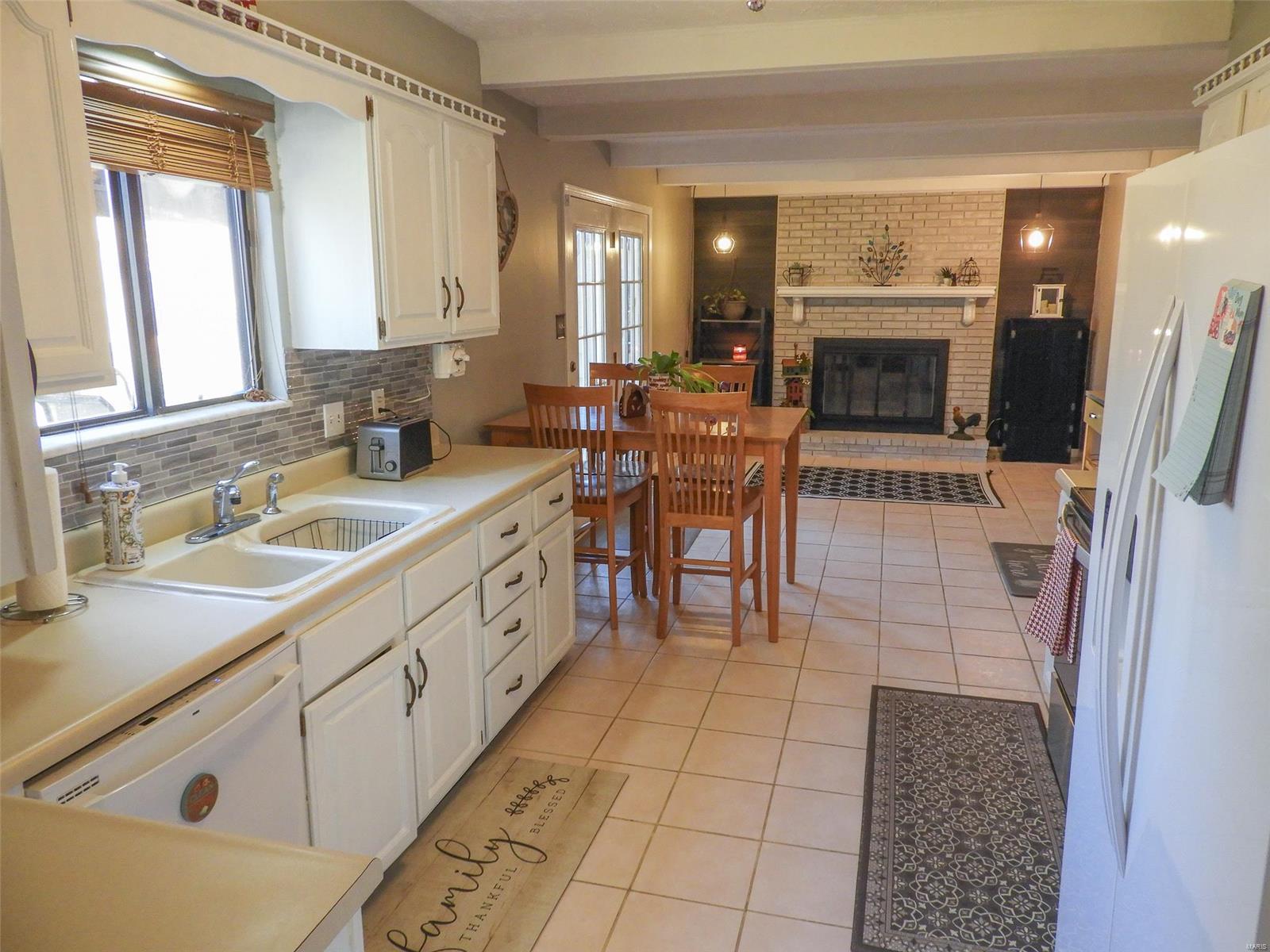 1977 Raintree Trail Collinsville, IL 62234 - Photo 16 of 53 Gallery Image 16