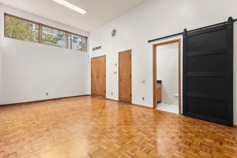 $575,000 | 4622 France Avenue South, Edina, MN 55410