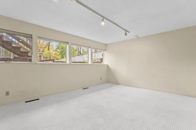 $600,000 | 4622 France Avenue South, Edina, MN 55410