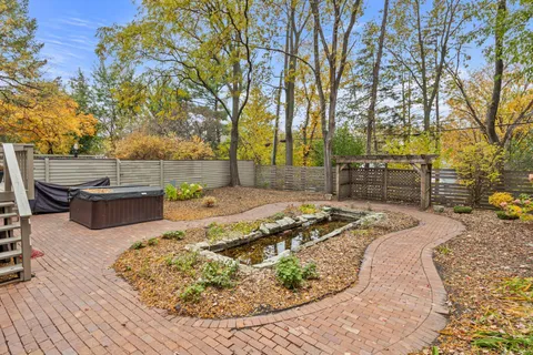 $600,000 | 4622 France Avenue South, Edina, MN 55410