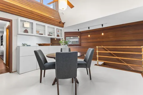 $600,000 | 4622 France Avenue South, Edina, MN 55410