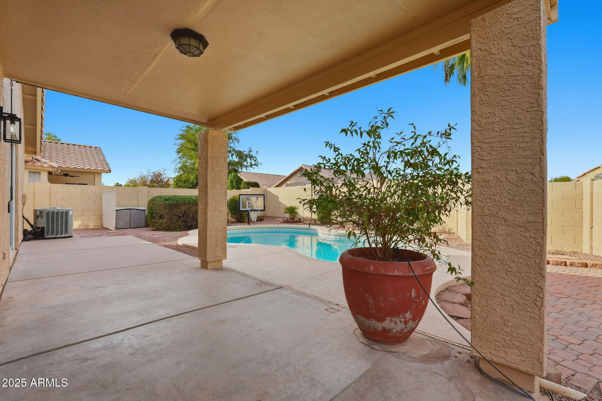 4540 East Dry Creek Road Phoenix, AZ 85044 - Photo 35 of 43 Patio