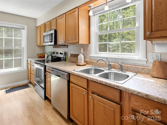 $370,000 | 25 Candor Drive, Fletcher, NC 28732