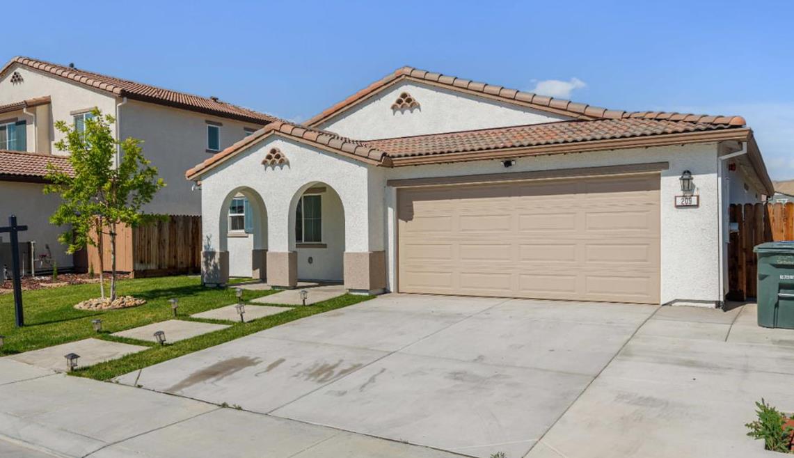 209 Dogwood Rnch Way Patterson, CA 95363 - Photo 3 of 50