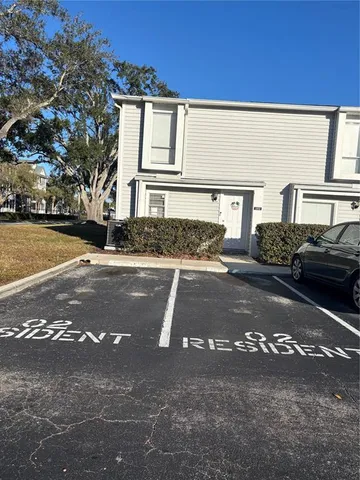 $1,800 | 11802 Cypress Hill Circle, Tampa, FL 33626