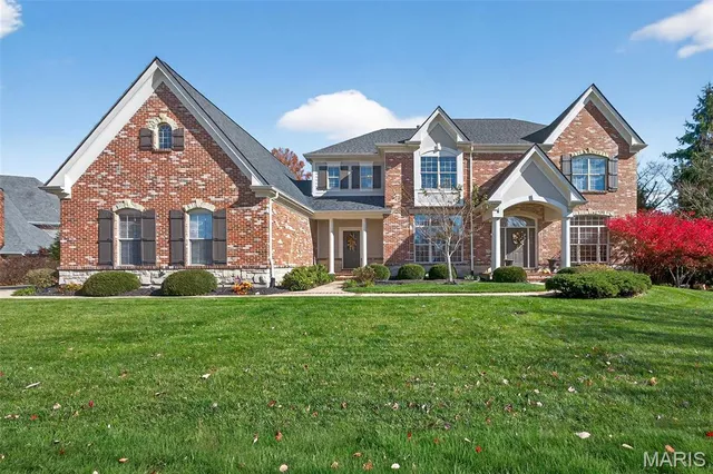 $1,600,000 | 1423 Country Lake Estates Drive, Chesterfield, MO 63005
