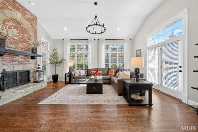 $1,600,000 | 1423 Country Lake Estates Drive, Chesterfield, MO 63005