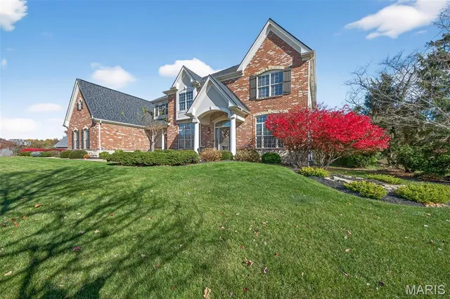 $1,600,000 | 1423 Country Lake Estates Drive, Chesterfield, MO 63005