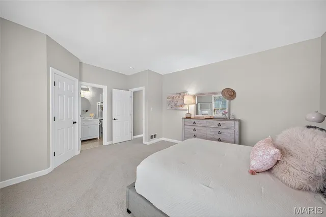 $1,600,000 | 1423 Country Lake Estates Drive, Chesterfield, MO 63005