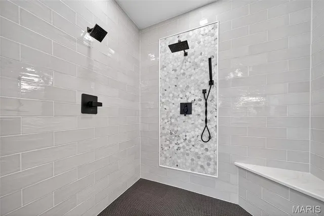 $1,600,000 | 1423 Country Lake Estates Drive, Chesterfield, MO 63005