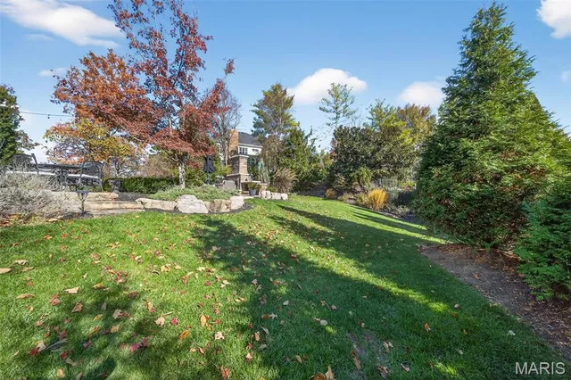 $1,600,000 | 1423 Country Lake Estates Drive, Chesterfield, MO 63005