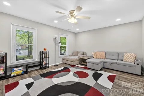 $349,900 | 5200 Barrington Drive, Charlotte, NC 28215
