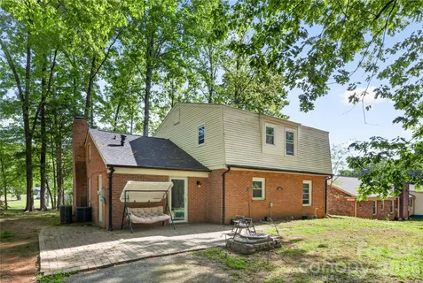$349,900 | 5200 Barrington Drive, Charlotte, NC 28215