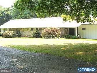1422 Holcomb Road Huntingdon Valley, PA 19006 - Photo 1 of 10 Exterior