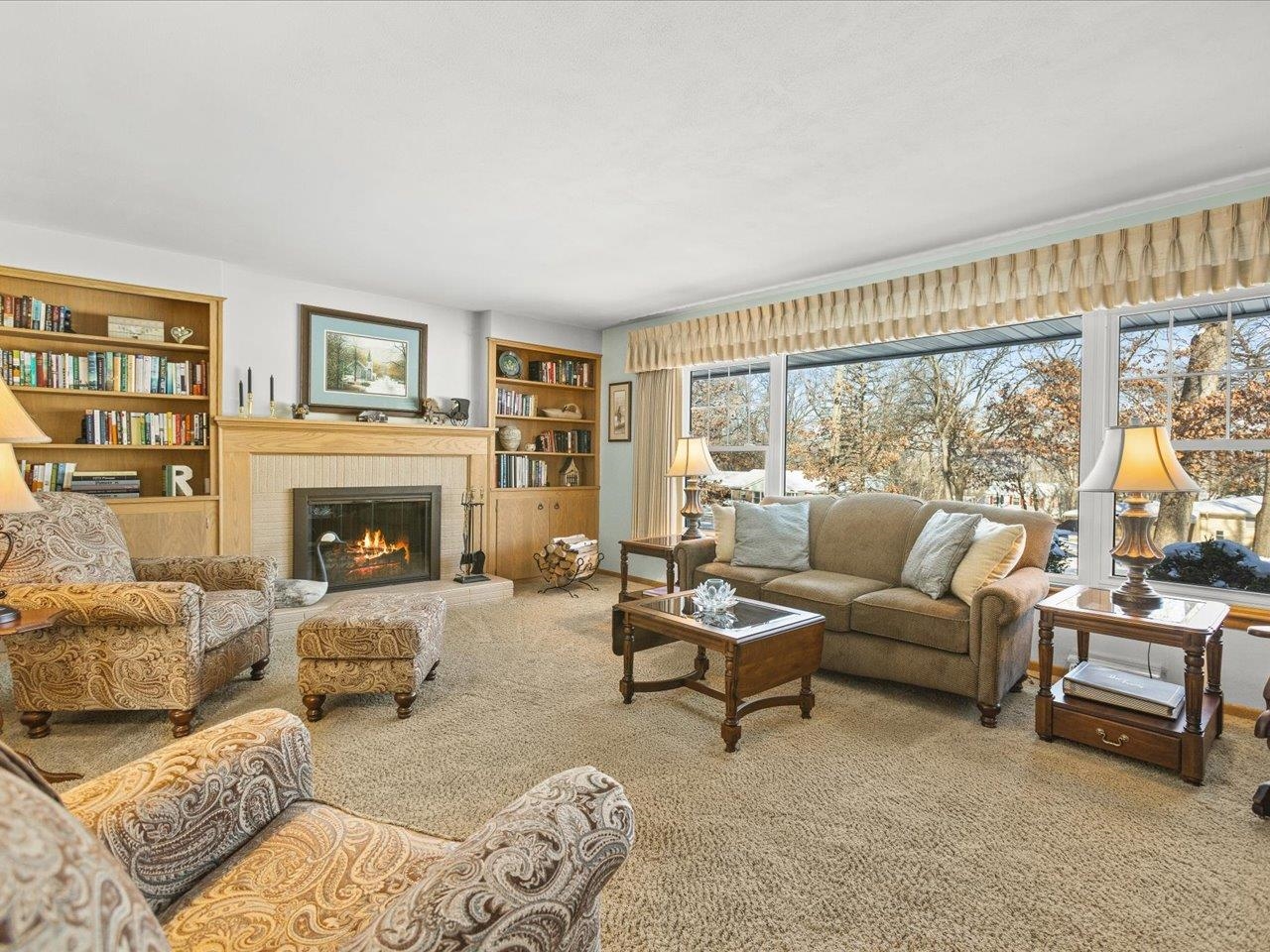 3708 Bee Lane Beloit, WI 53511 - Photo 6 of 57