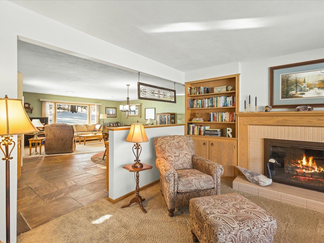 3708 Bee Lane Beloit, WI 53511 - Photo 9 of 57