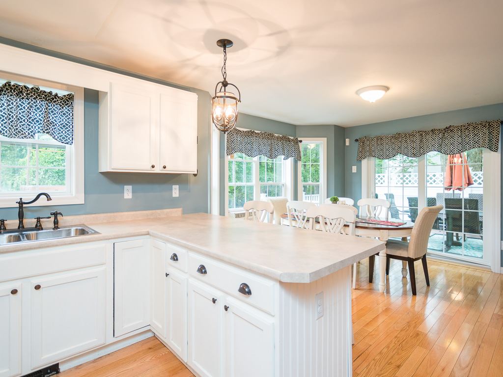 15 Deerfield Court Rochester, NH 03868 - Photo 3 of 31