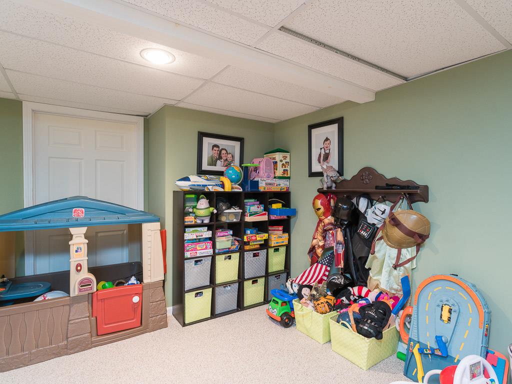 15 Deerfield Court Rochester, NH 03868 - Photo 25 of 31