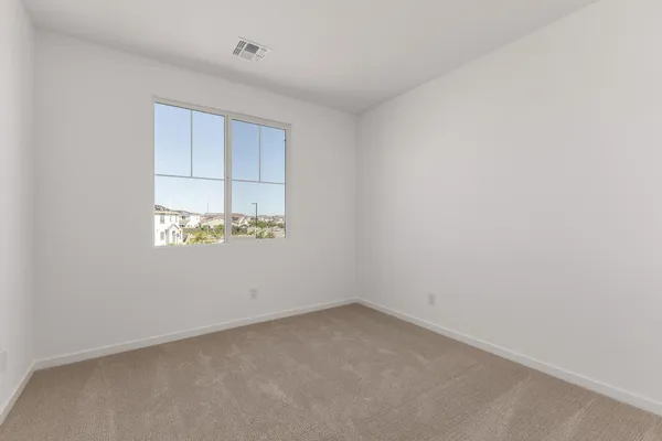 $2,800 | 2434 West Maximo Way, Phoenix, AZ 85085