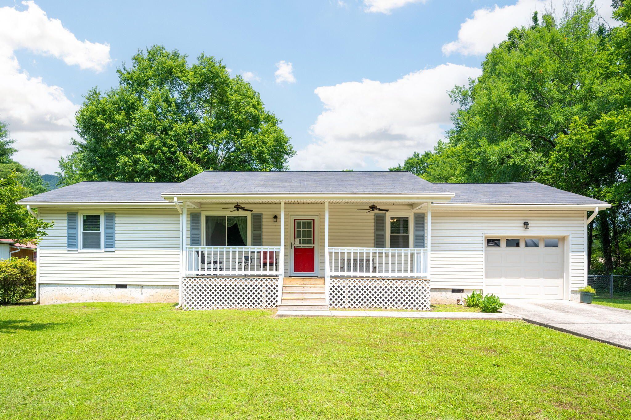 13107 Back Valley Road Soddy Daisy, TN 37379 - Photo 1 of 20 13107_BV_001