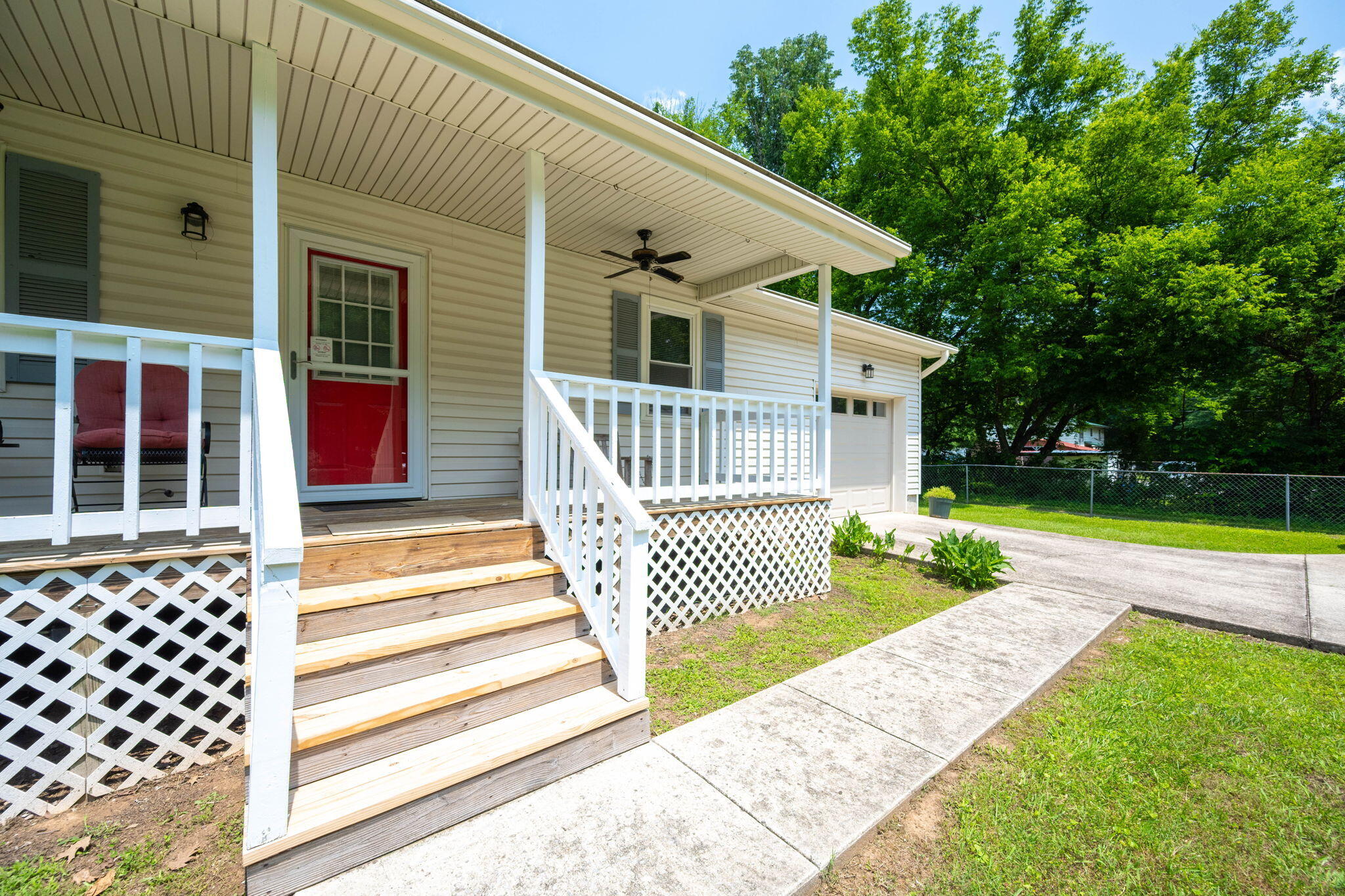 13107 Back Valley Road Soddy Daisy, TN 37379 - Photo 3 of 20 13107_BV_003