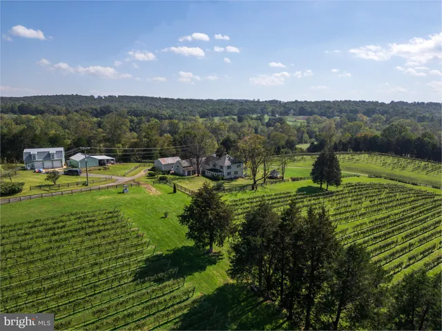 $2,450,000 | 8105 Willboyd Court, Marshall, VA 20115