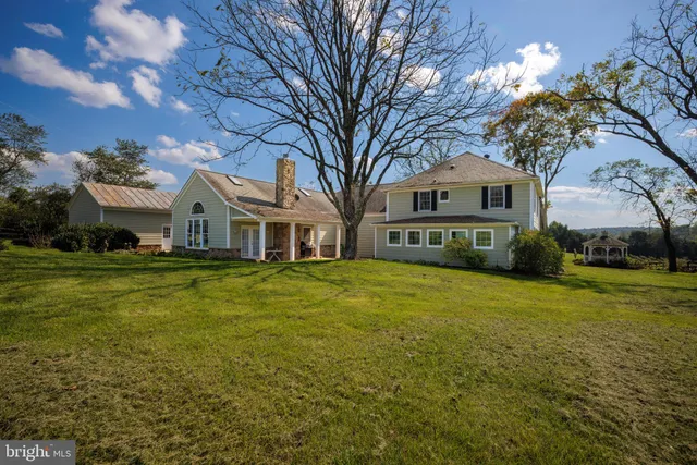 $2,450,000 | 8105 Willboyd Court, Marshall, VA 20115