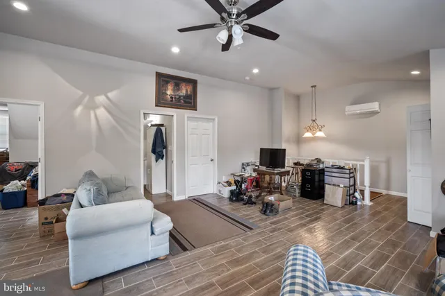 $2,450,000 | 8105 Willboyd Court, Marshall, VA 20115