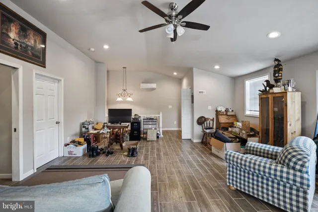 $2,450,000 | 8105 Willboyd Court, Marshall, VA 20115