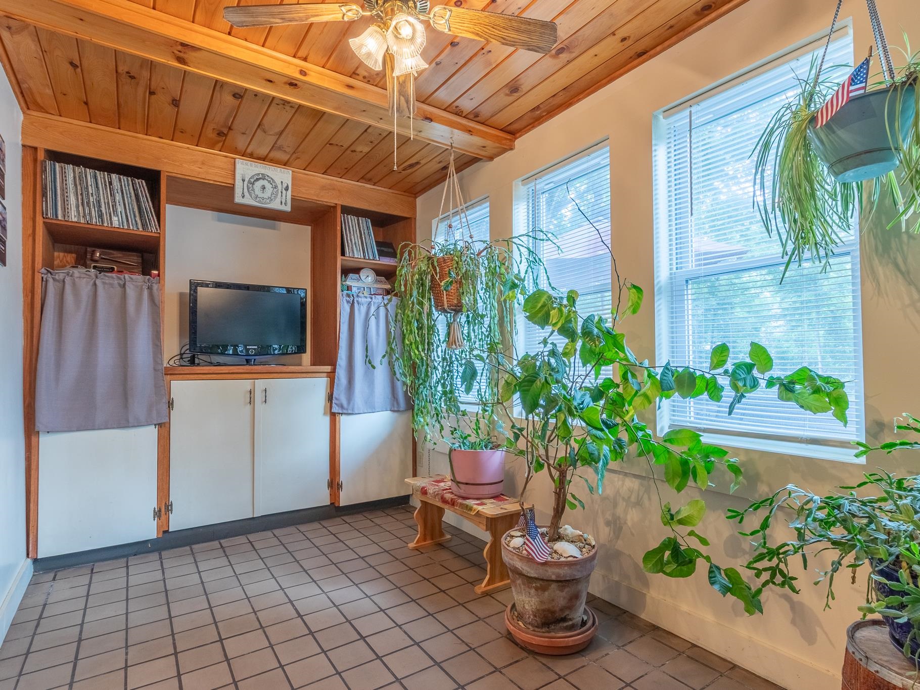 28 Village Road Surry, NH 03431 - Photo 14 of 44