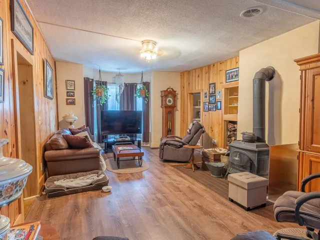 $475,000 | 28 Village Road, Surry, NH 03431