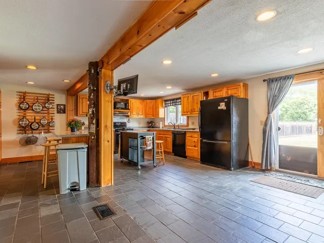 $475,000 | 28 Village Road, Surry, NH 03431