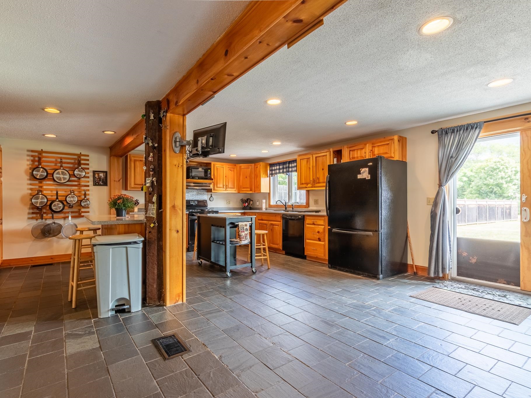 28 Village Road Surry, NH 03431 - Photo 7 of 44