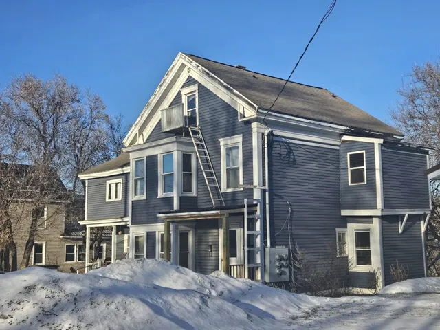 $139,900 | 10 Lyndon Street, Caribou, ME 04736